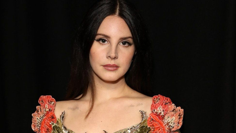 Lana Del Rey: The Enigmatic Songstress Redefining Pop
