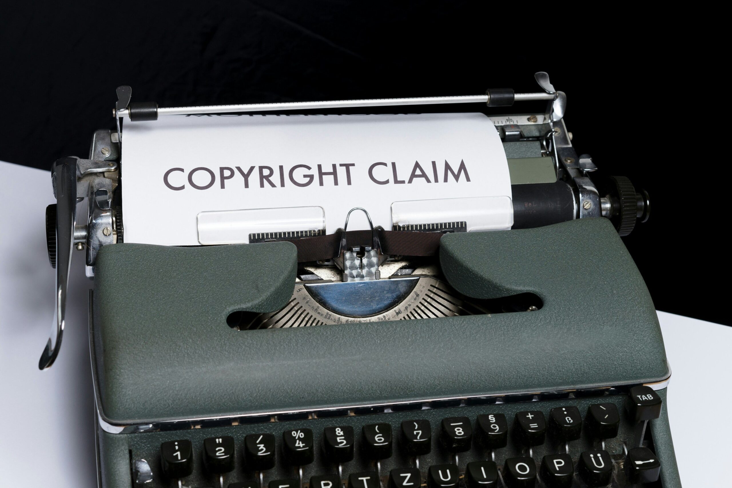Copyright vs. Patent: What Inventors Need to Know About Instant IP