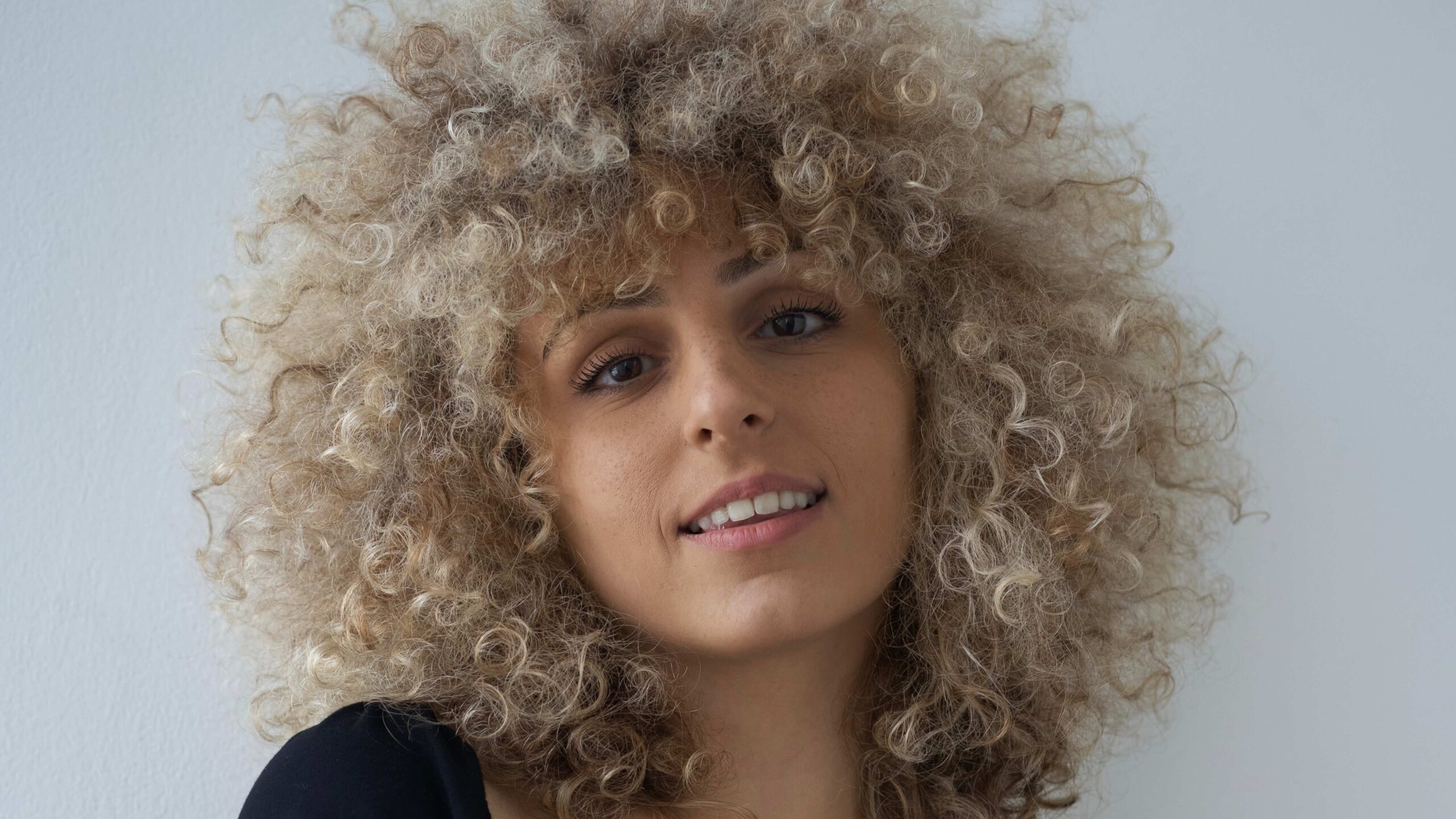 Lilac Cooper Turns the Volume Down — and Hears Everything