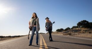 DOUBLE YELLOW LINES WHISKEY FLOWER’S AMERICANA-ROCKRECKONING ARRIVES MARCH 27 