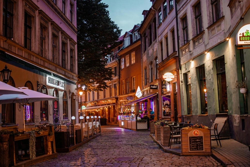 Baltic Evenings: From Riga’s Art Nouveau Streets to the Rise of iGaming in Latvia