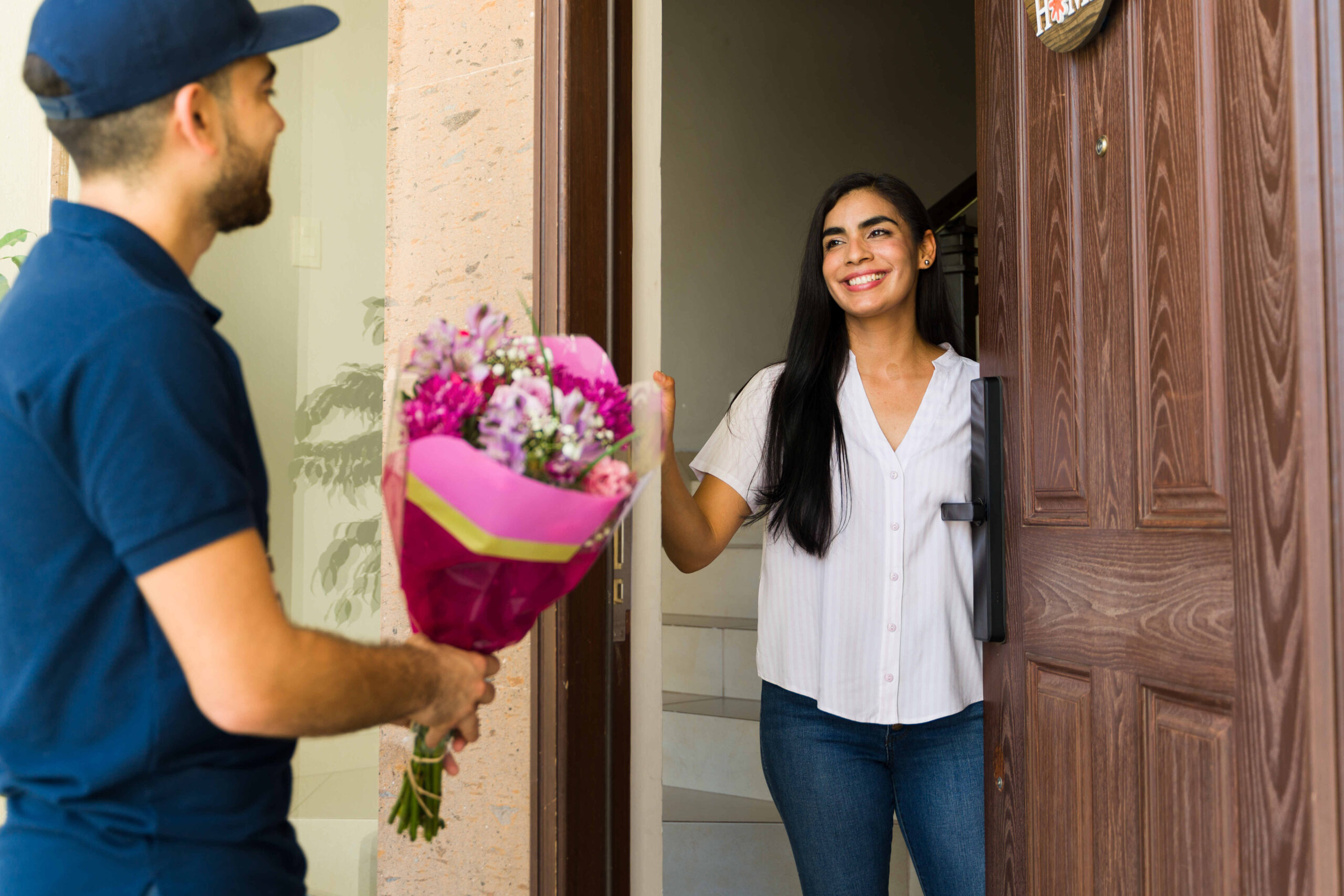 From Antalya to Miami: How YUCCA Flowers Is Redefining International Flower Delivery