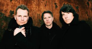 TOPLOADER SHARE THE NEW SINGLE ‘SLEEPYHEAD’ – THEIR FIRST NEW MUSIC IN ALMOST A DECADE