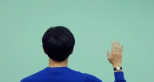 Korean Boyfriend Releases New Music Video for “Your Depth”