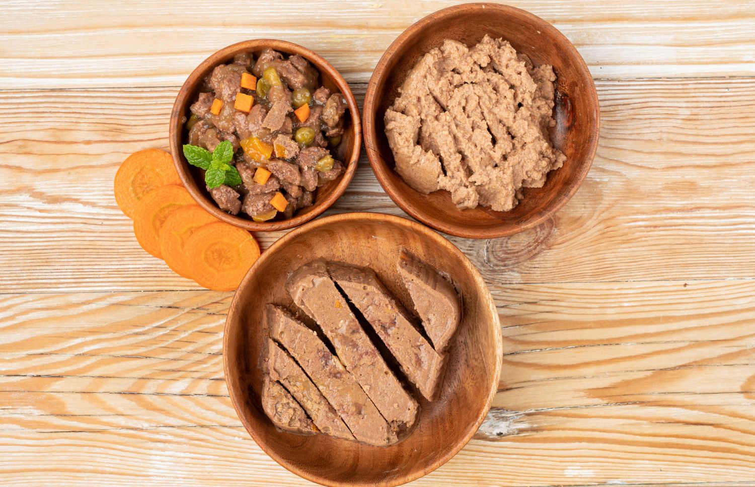 Enhancing Umami Impact in Pet Food Applications with Custom Savory Flavoring